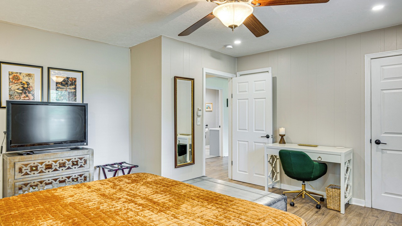 Photo of Bedroom in Kansas City