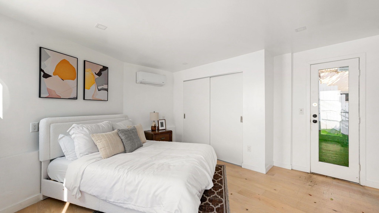 Photo of Bedroom in Santa Monica Canyon