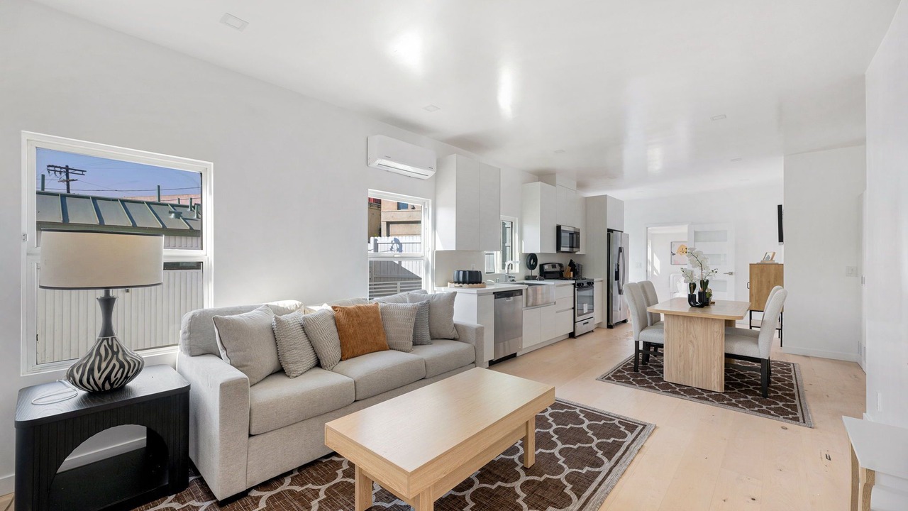 Photo of Livingroom in Santa Monica Canyon