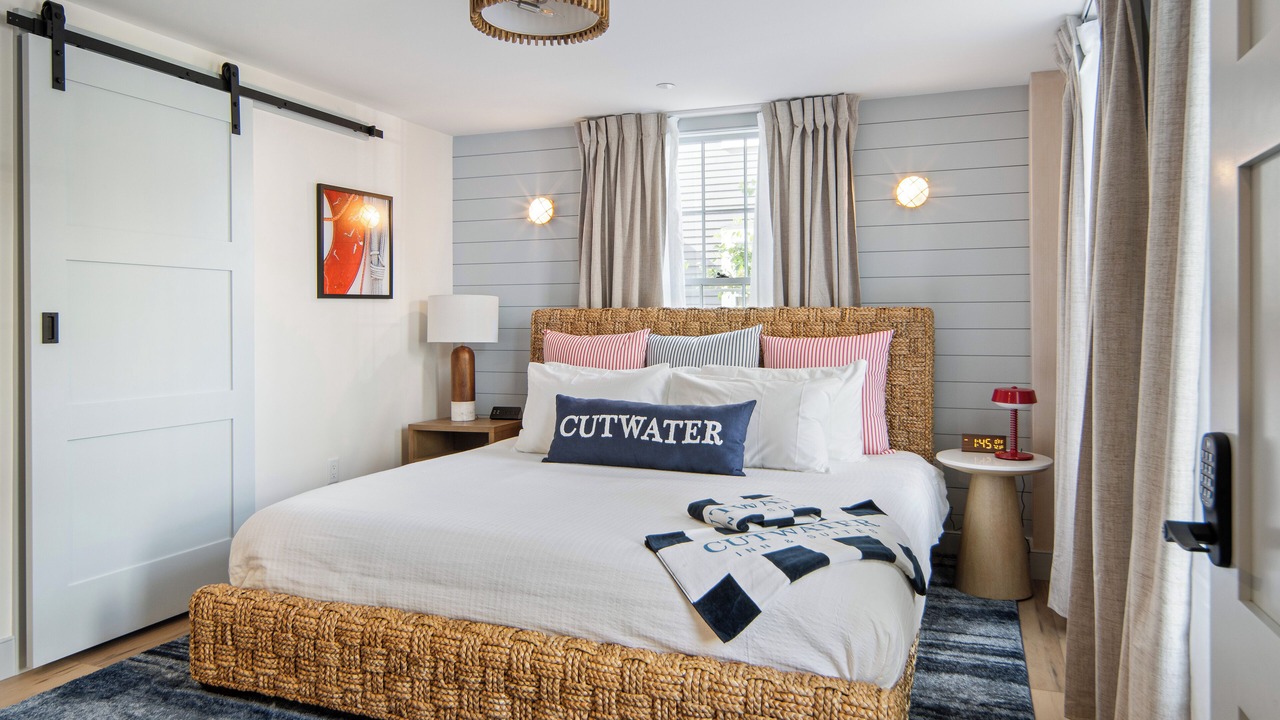 Photo of Bedroom in Newburyport