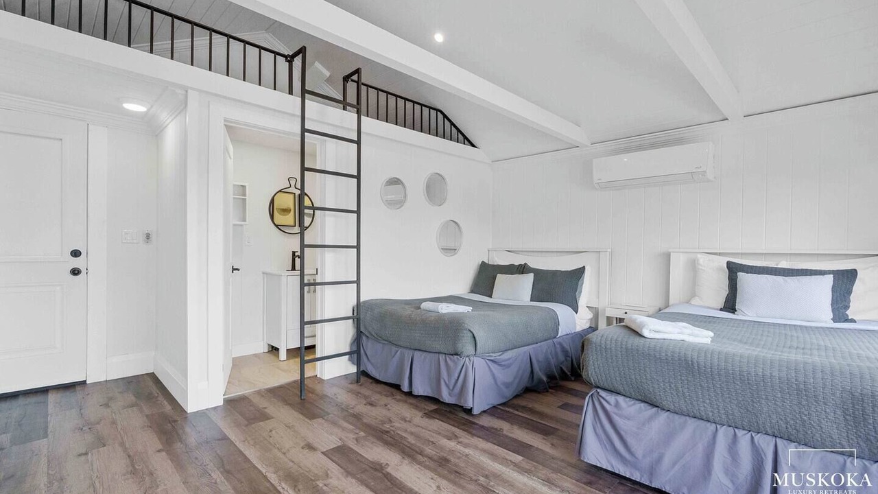 Photo of Bedroom in Rosseau