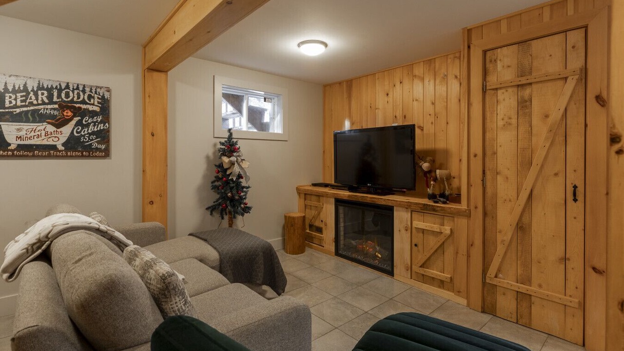Photo of Livingroom in St-Adolphe-d'Howard