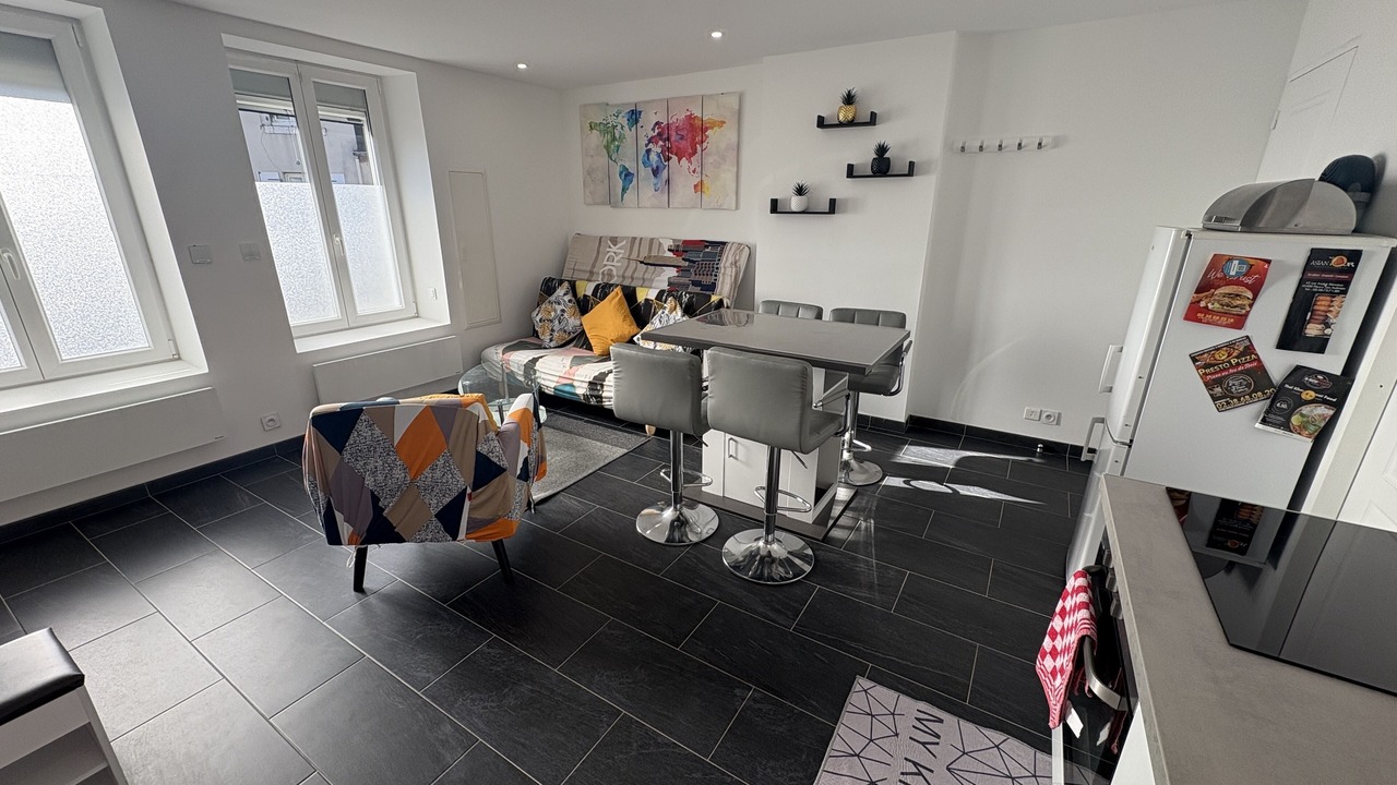 Photo of Others in Barriere Saint Marc