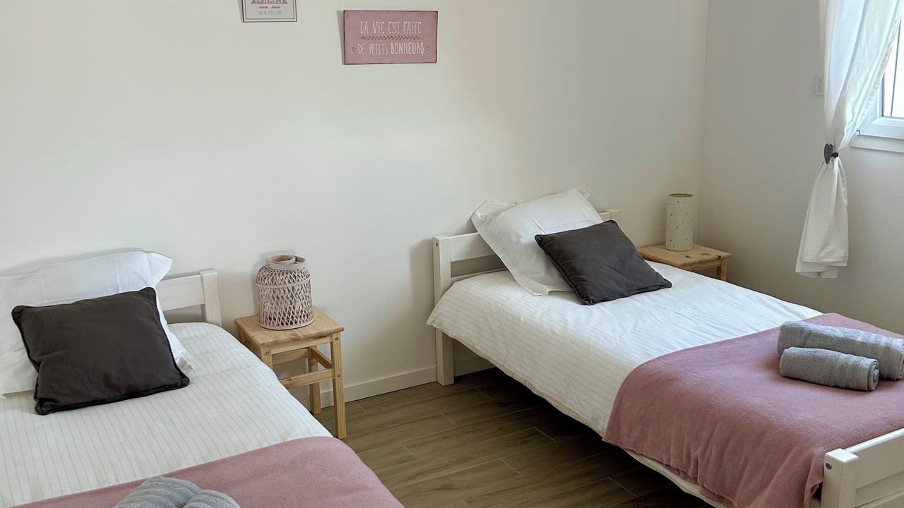 Photo of Bedroom in Maisons