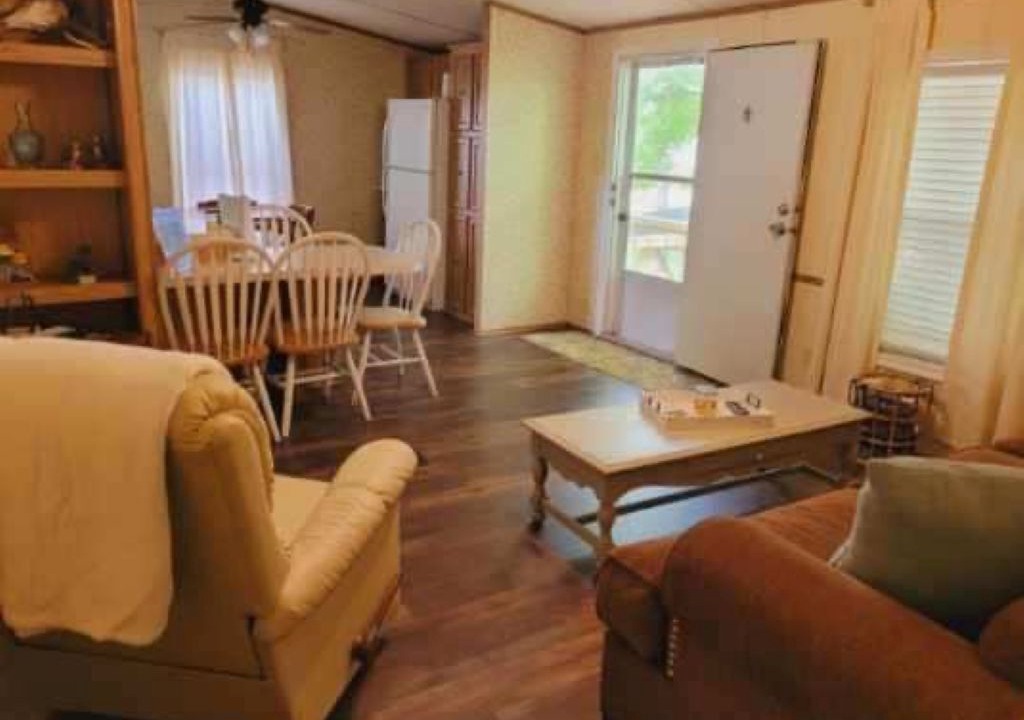 Photo of Livingroom in Abbeville