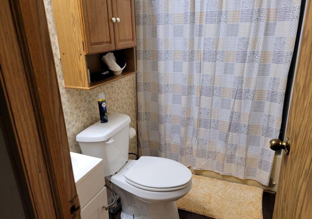 Photo of Bathroom in Abbeville