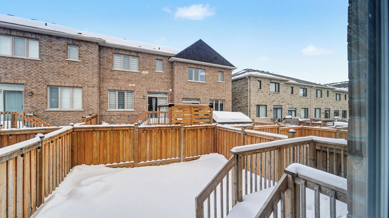 Photo of Outdoor in Pickering