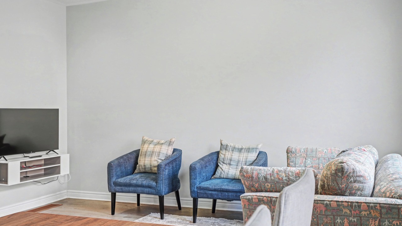 Photo of Livingroom in Pickering