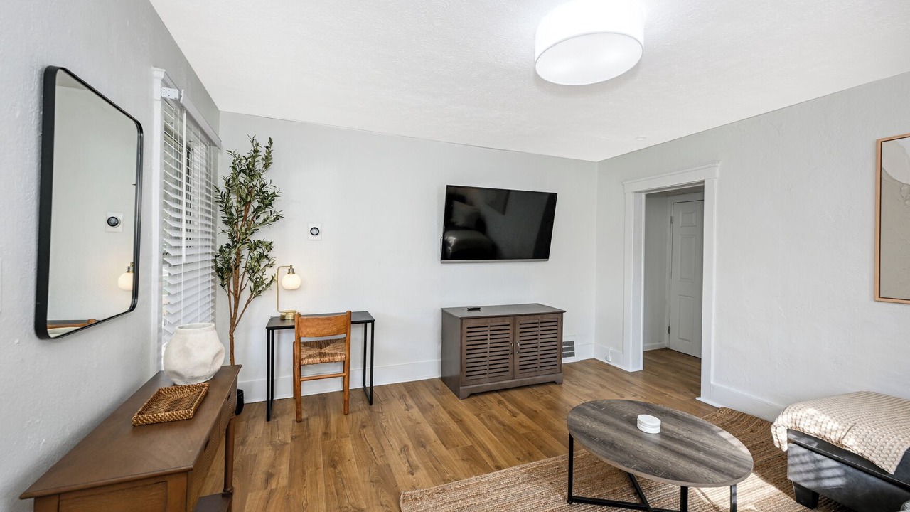 Photo of Livingroom in Bedford