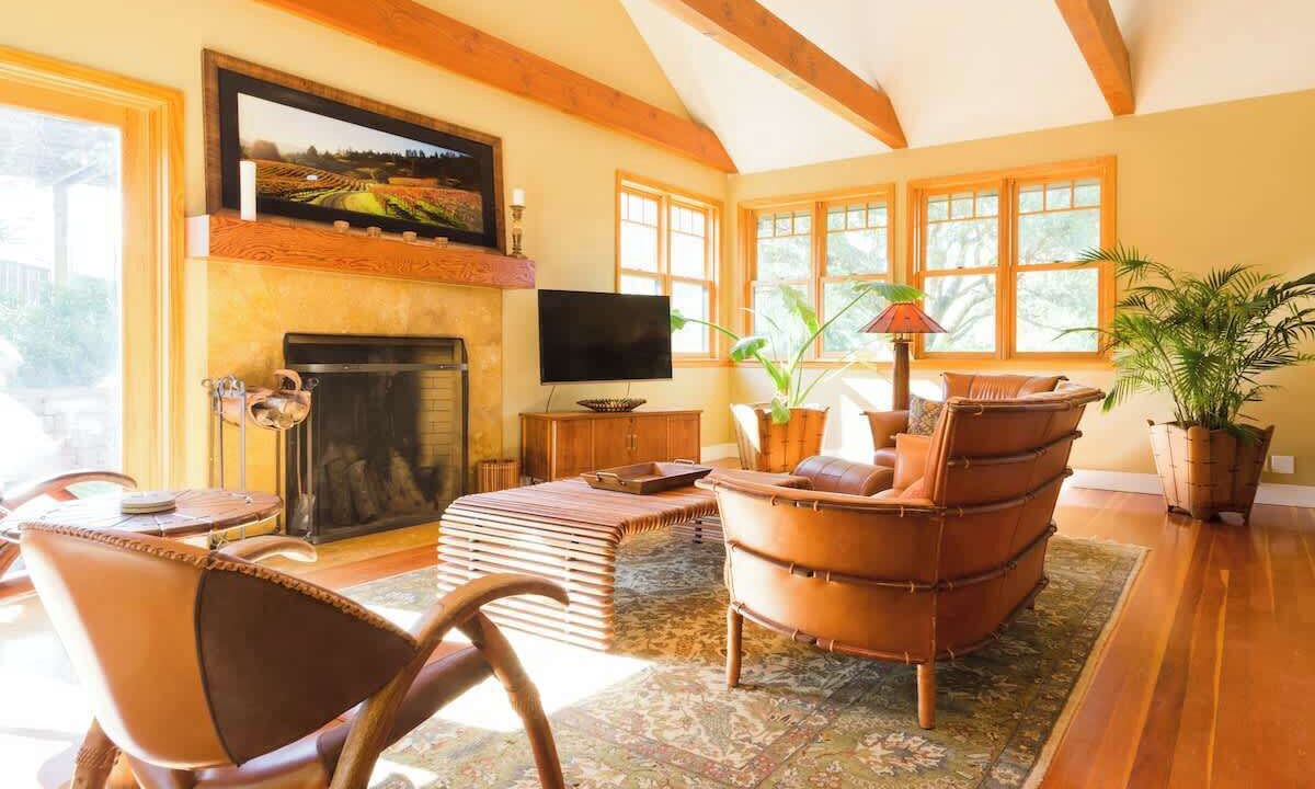 Photo of Livingroom in Penngrove