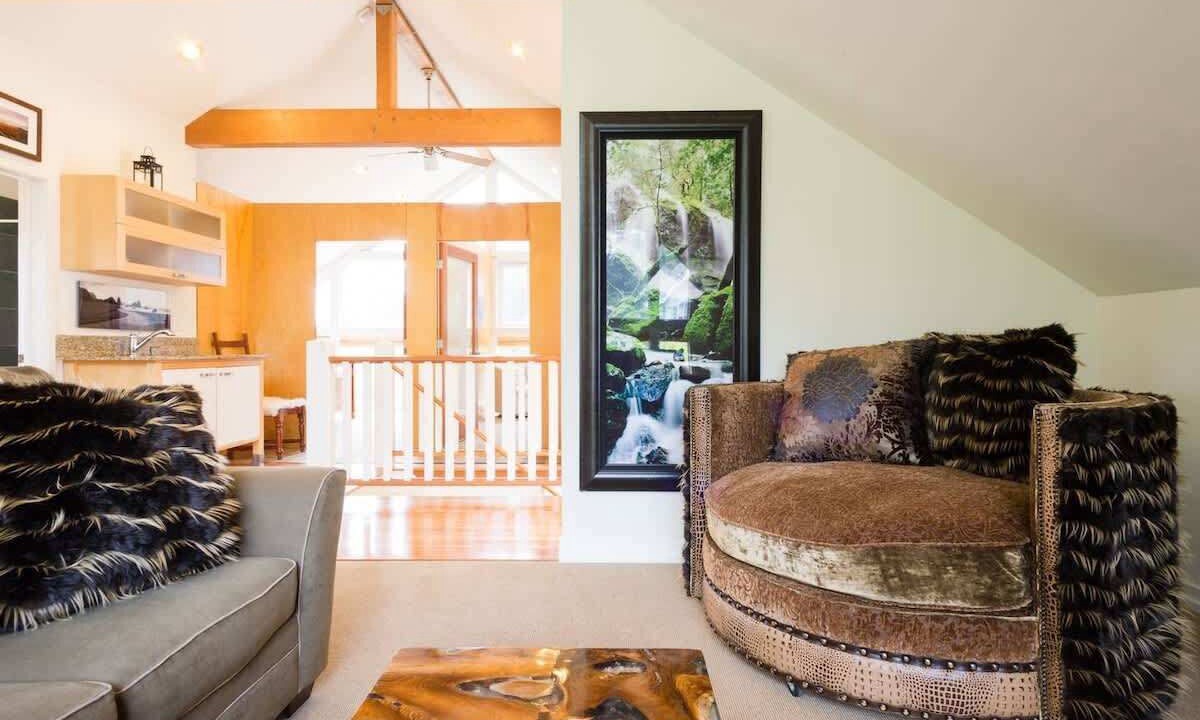 Photo of Livingroom in Penngrove
