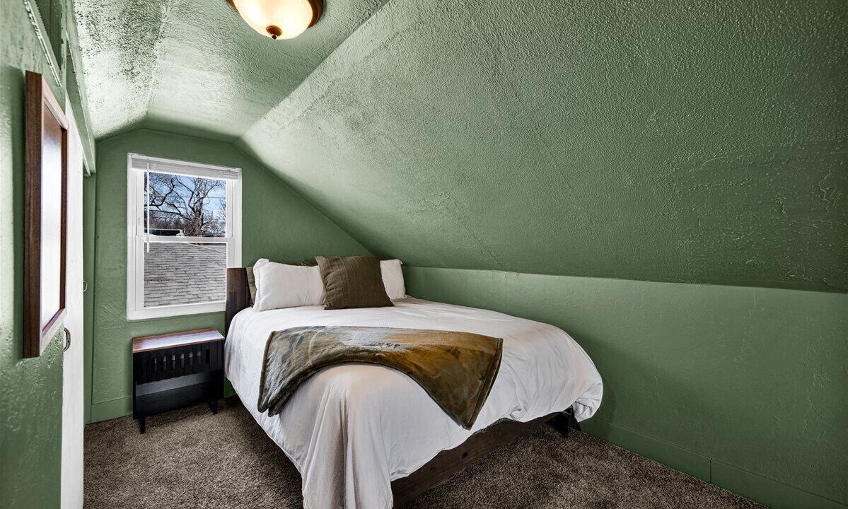 Photo of Bedroom in Peoria Heights