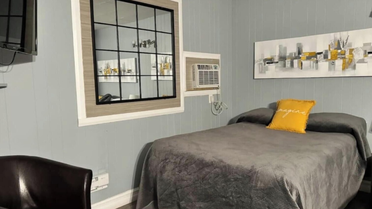Photo of Bedroom in Mauricie