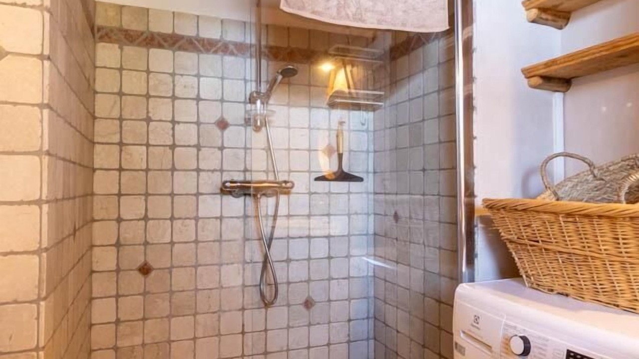 Photo of Bathroom in Montsapey