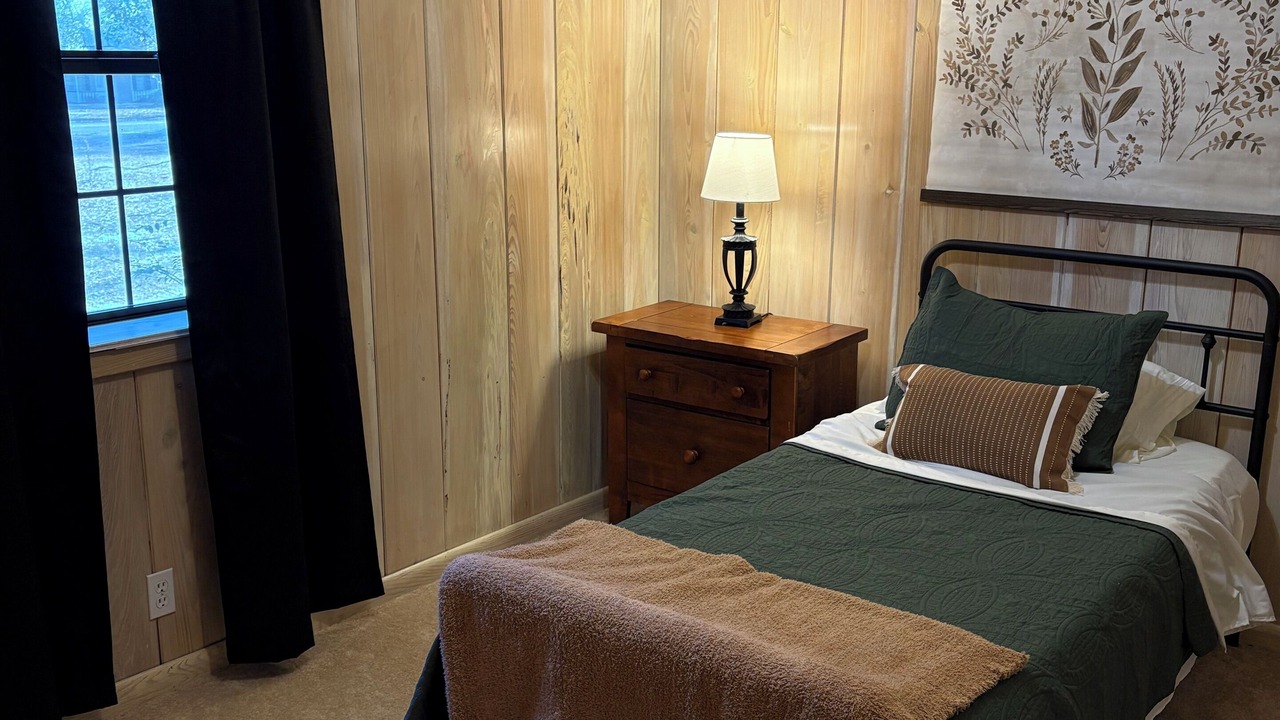 Photo of Bedroom in Jasper