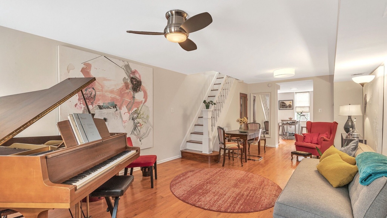 Photo of Livingroom in East Passyunk Crossing