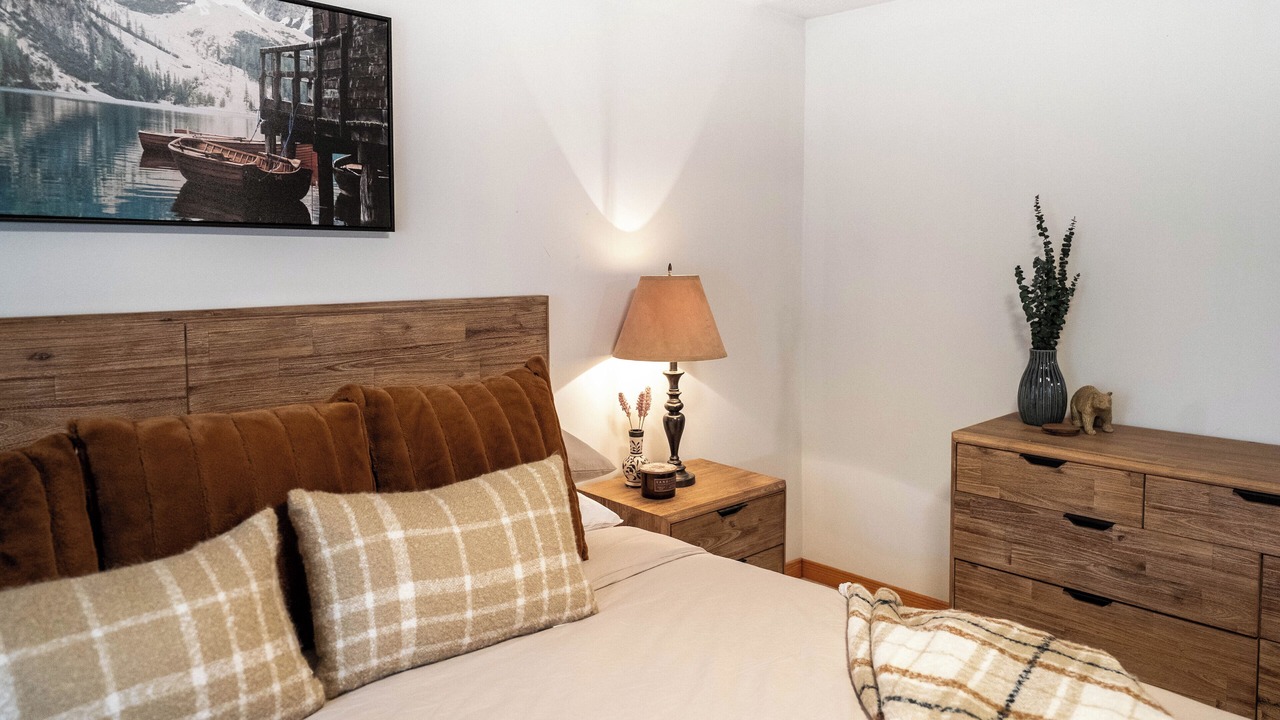 Photo of Bedroom in Haliburton