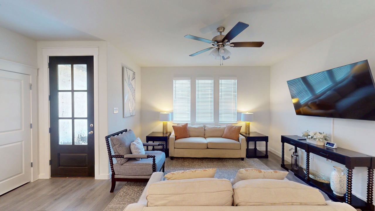 Photo of Livingroom in Tarrant County