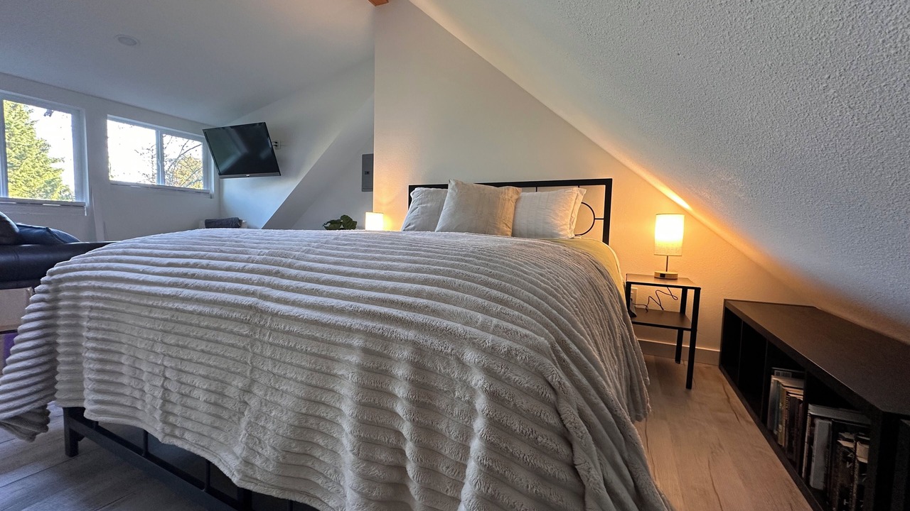 Photo of Bedroom in Bainbridge Island