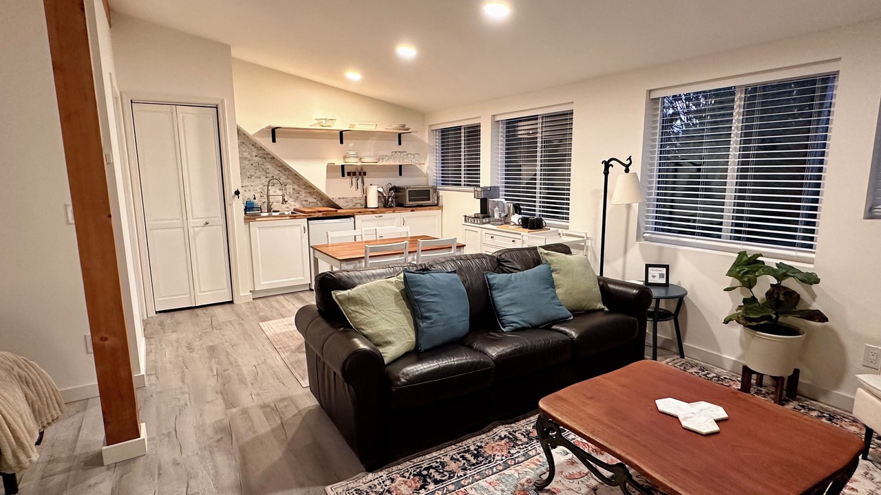 Photo of Livingroom in Bainbridge Island