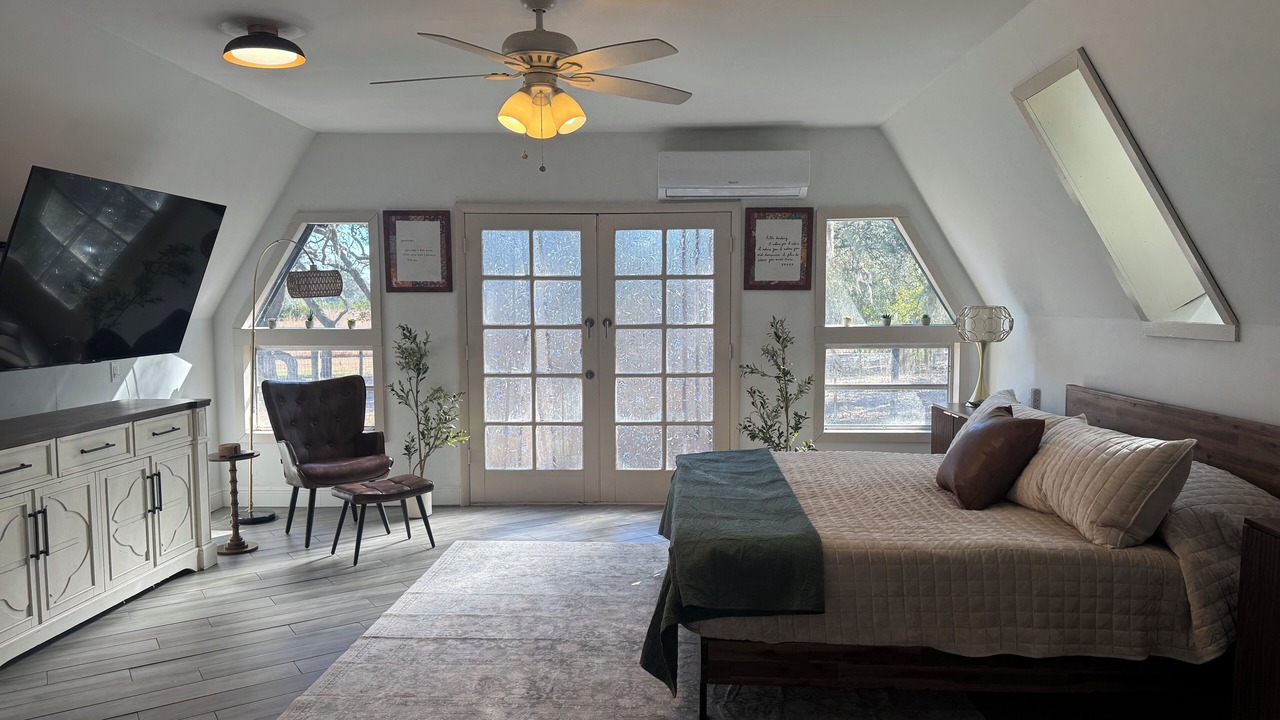Photo of Bedroom in DeLand
