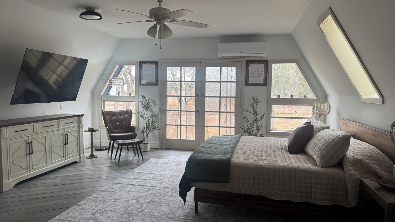 Photo of Bedroom in DeLand