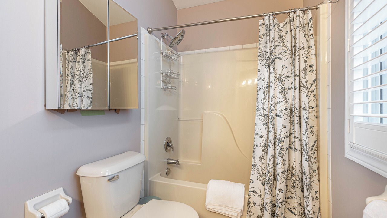 Photo of Bathroom in Byron