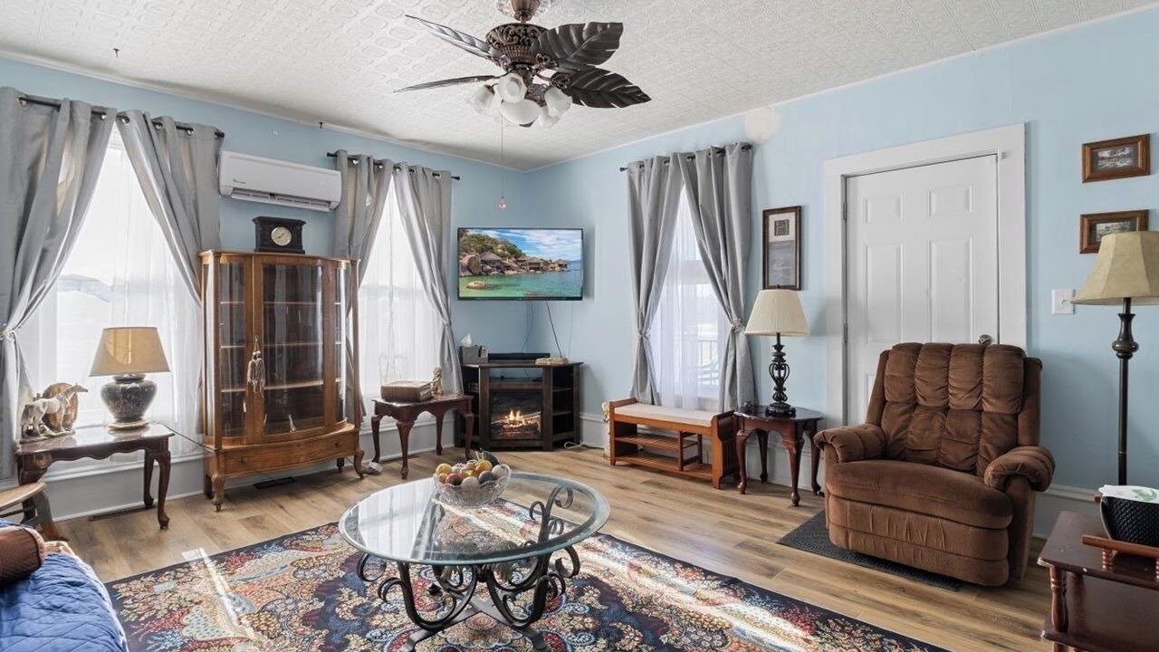 Photo of Livingroom in Opheim
