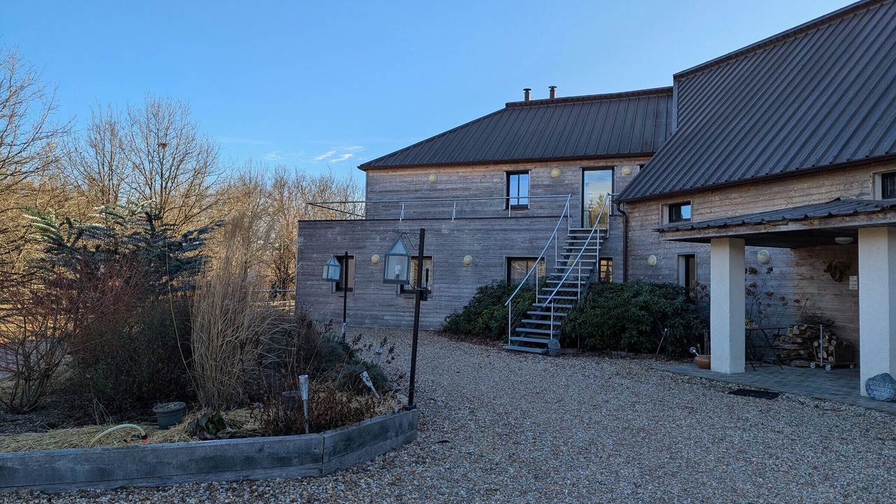 Photo of Outdoor in Jouy-le-Potier