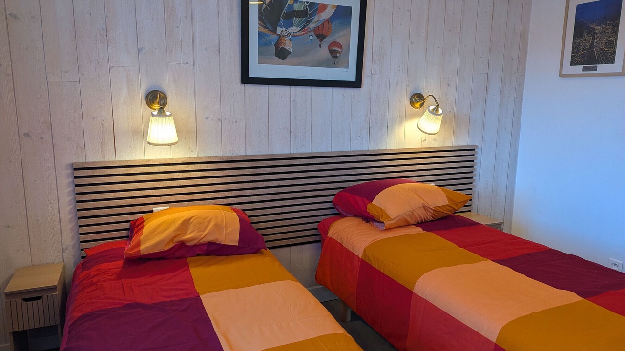 Photo of Bedroom in Jouy-le-Potier