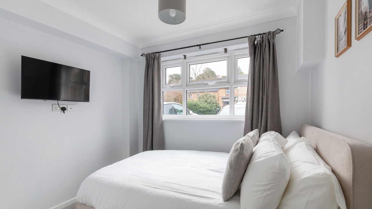 Photo of Bedroom in Woking