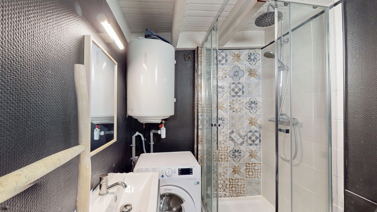Photo of Bathroom in Monselet