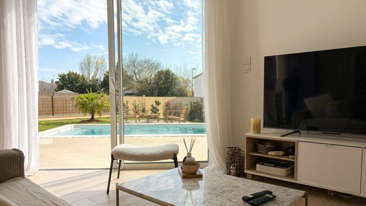 Photo of Livingroom in Le Bernard