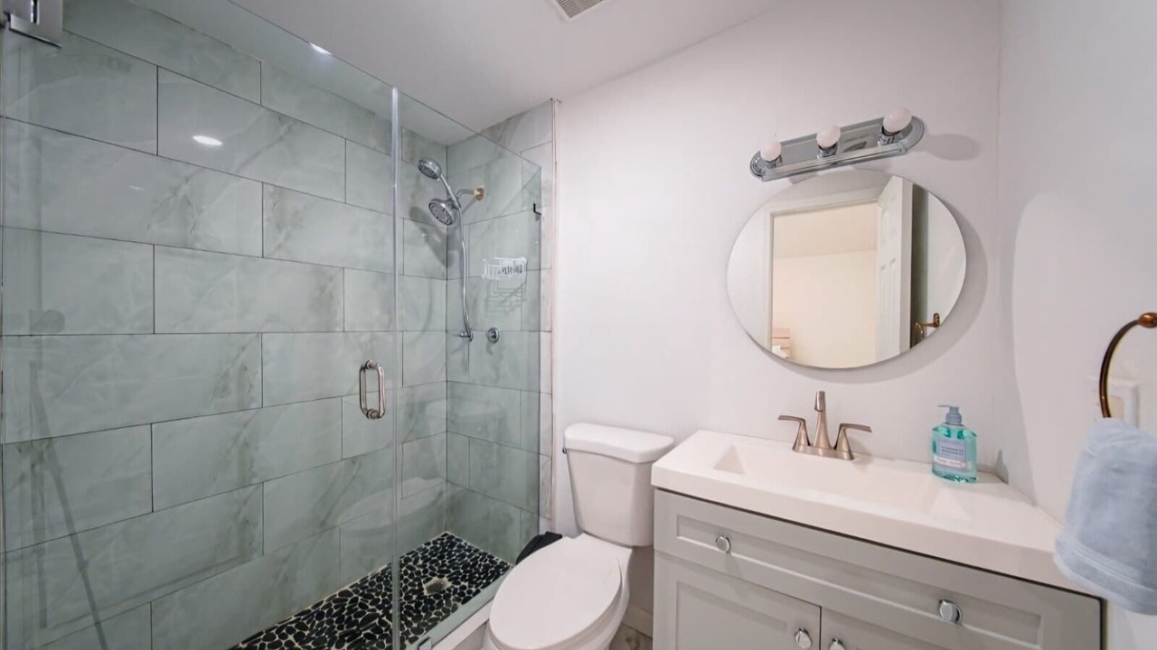 Photo of Bathroom in Coral Terrace