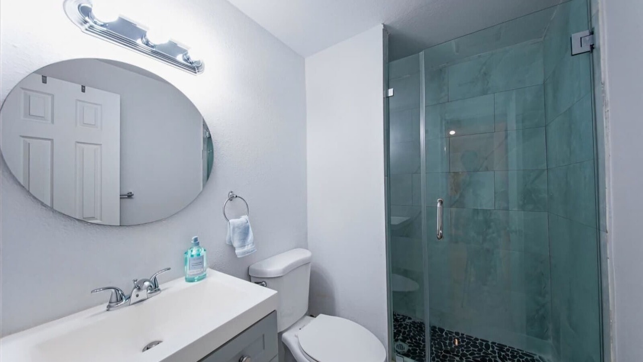 Photo of Bathroom in Coral Terrace