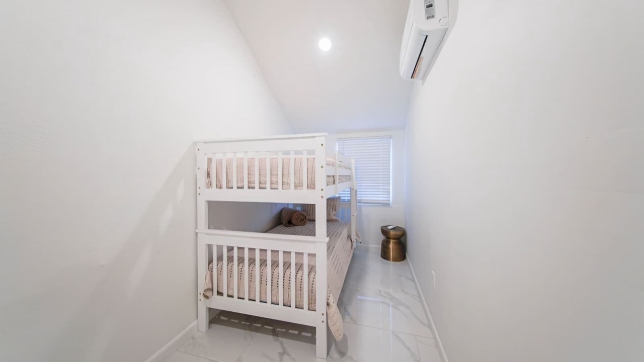 Photo of Bedroom in Coral Terrace