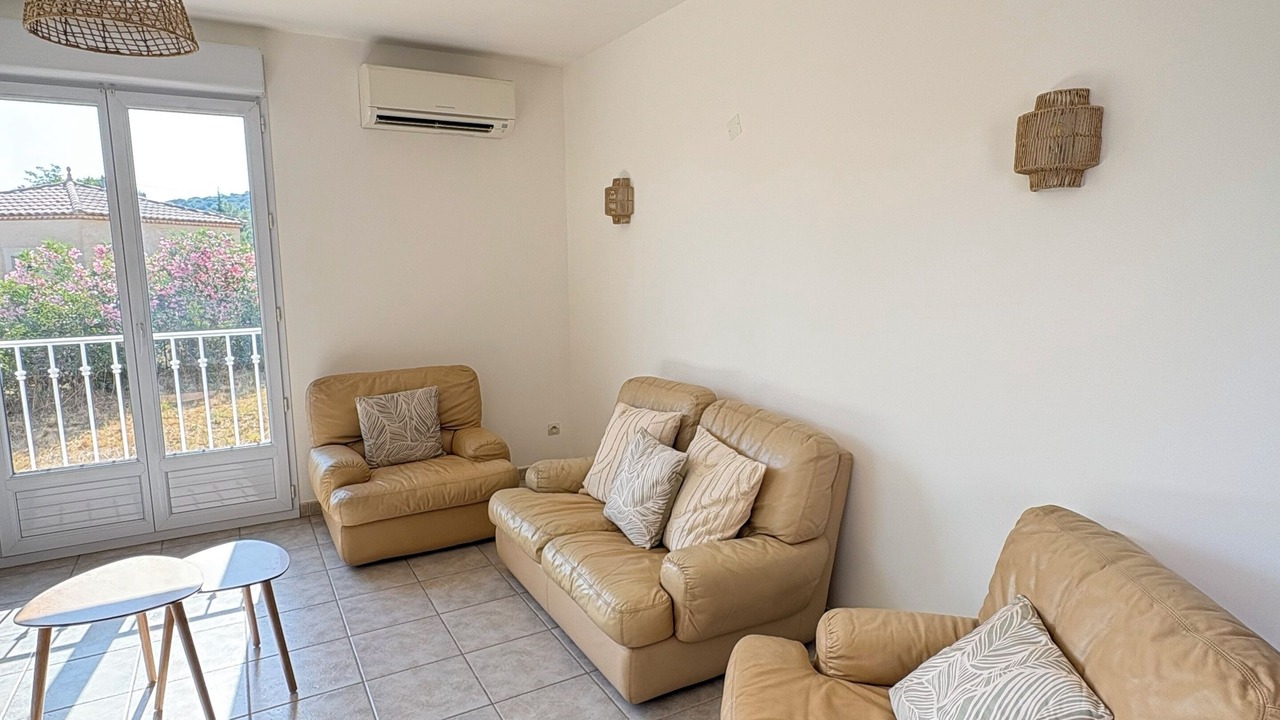 Photo of Livingroom in Saint-Guiraud