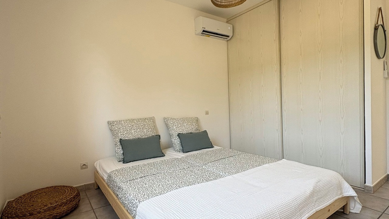 Photo of Bedroom in Saint-Guiraud