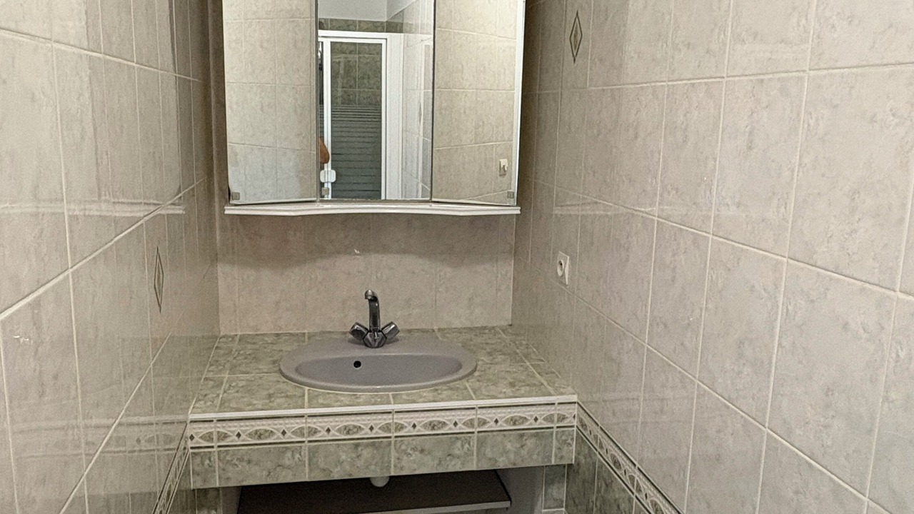 Photo of Bathroom in Saint-Guiraud
