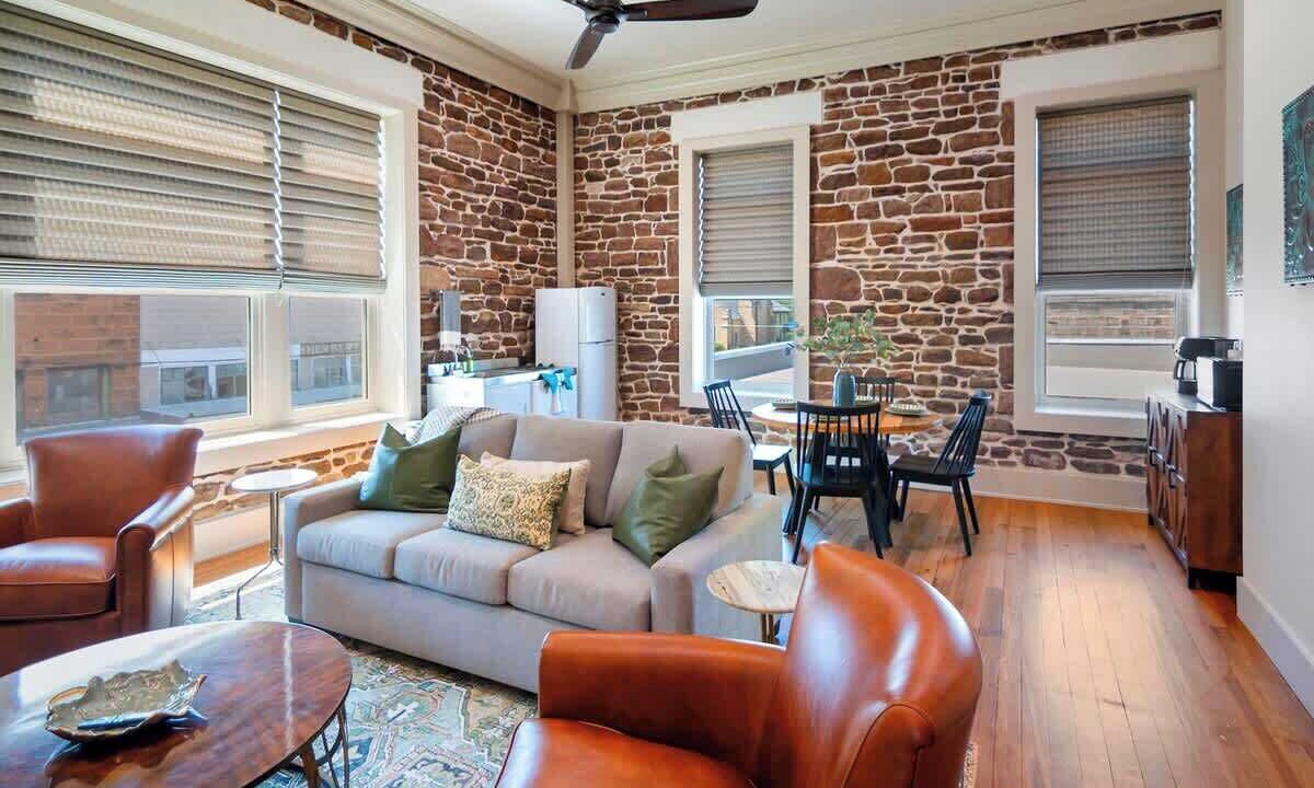 Photo of Livingroom in Mason