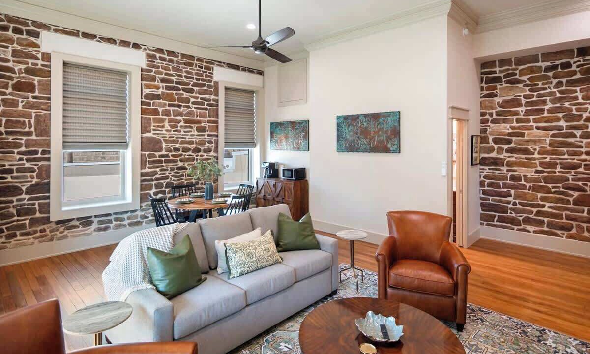 Photo of Livingroom in Mason