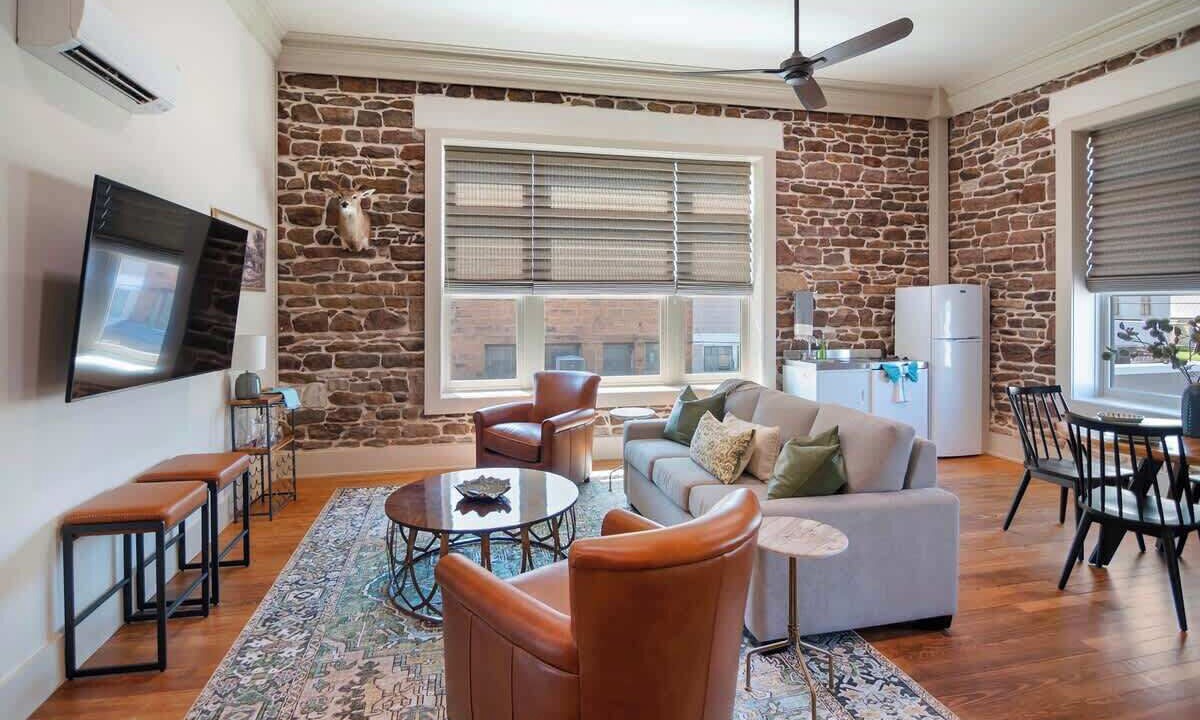 Photo of Livingroom in Mason