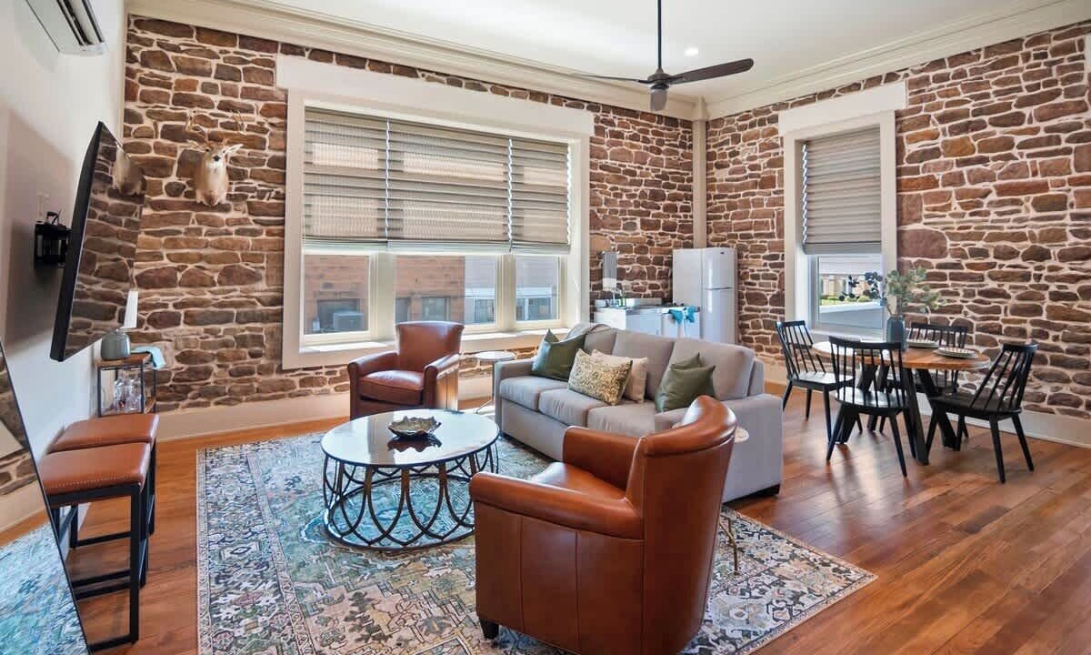 Photo of Livingroom in Mason
