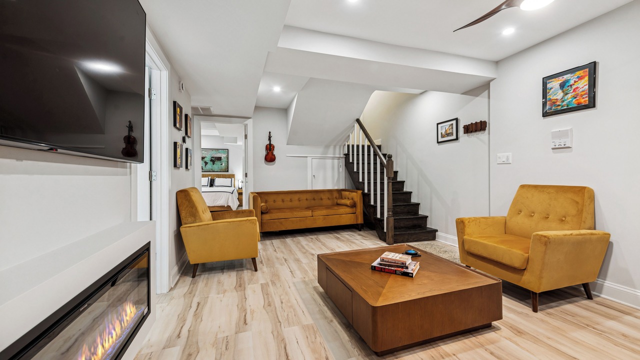 Photo of Livingroom in Sheridan Park