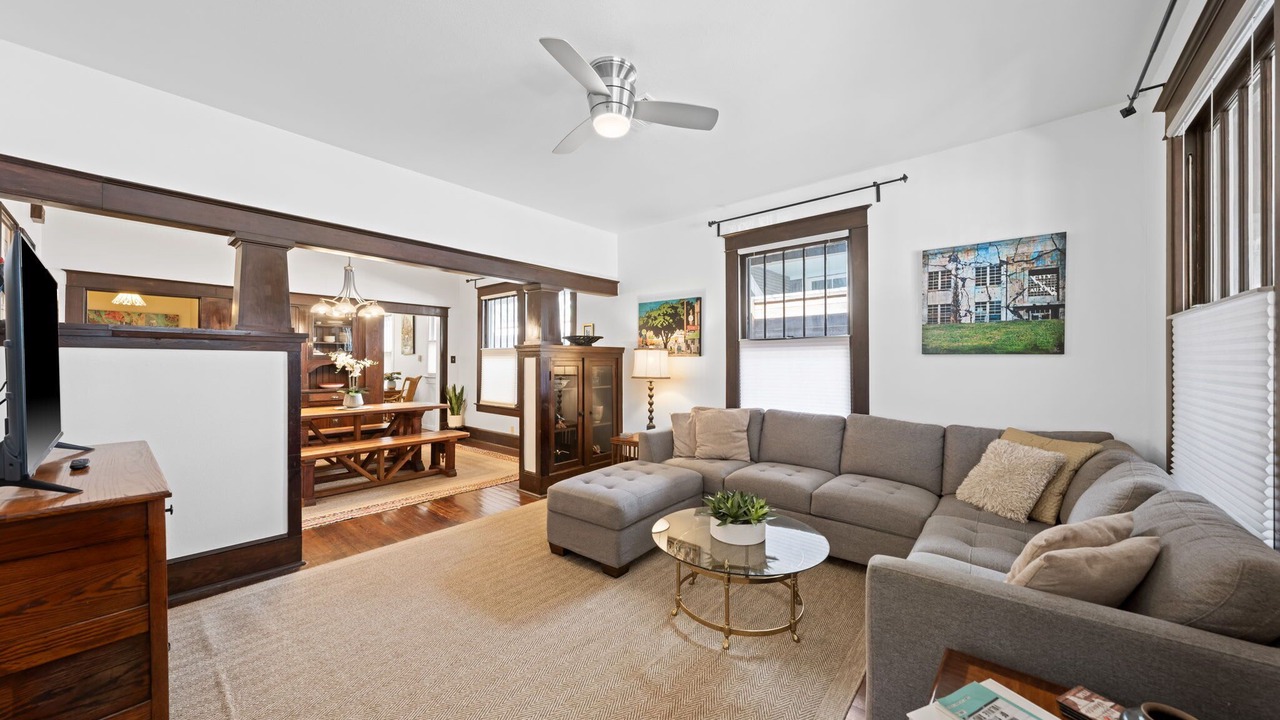Photo of Livingroom in Clarksville