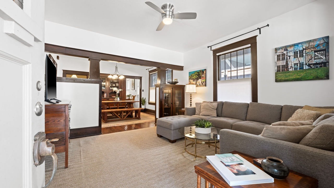 Photo of Livingroom in Clarksville