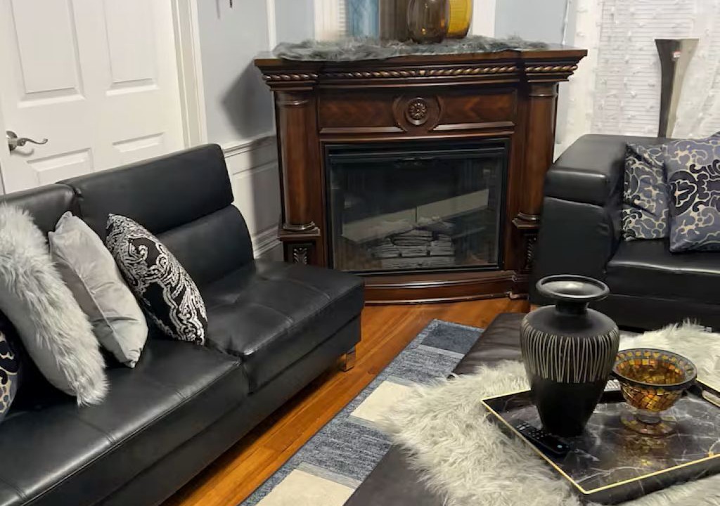 Photo of Livingroom in East Hartford