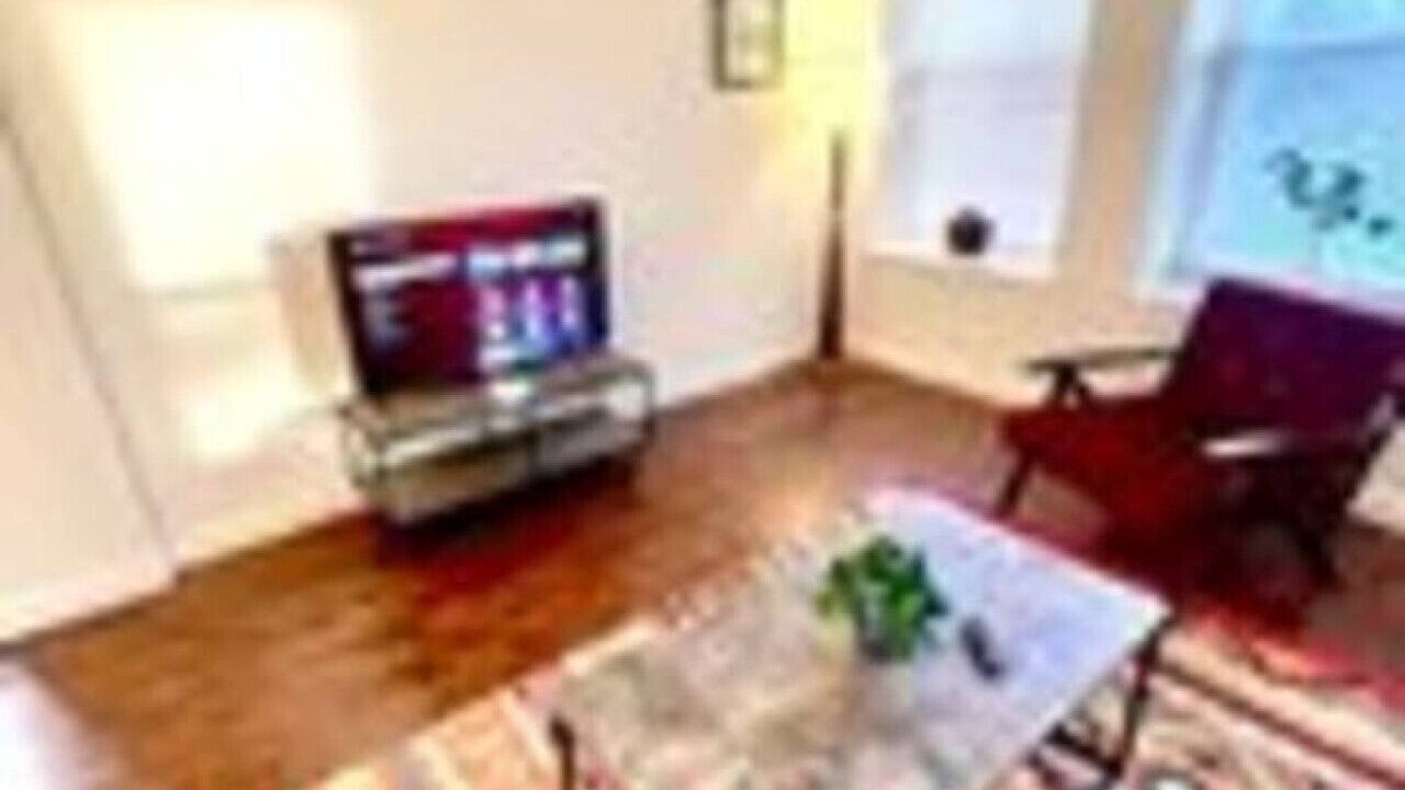 Photo of Livingroom in DeBaliviere Place