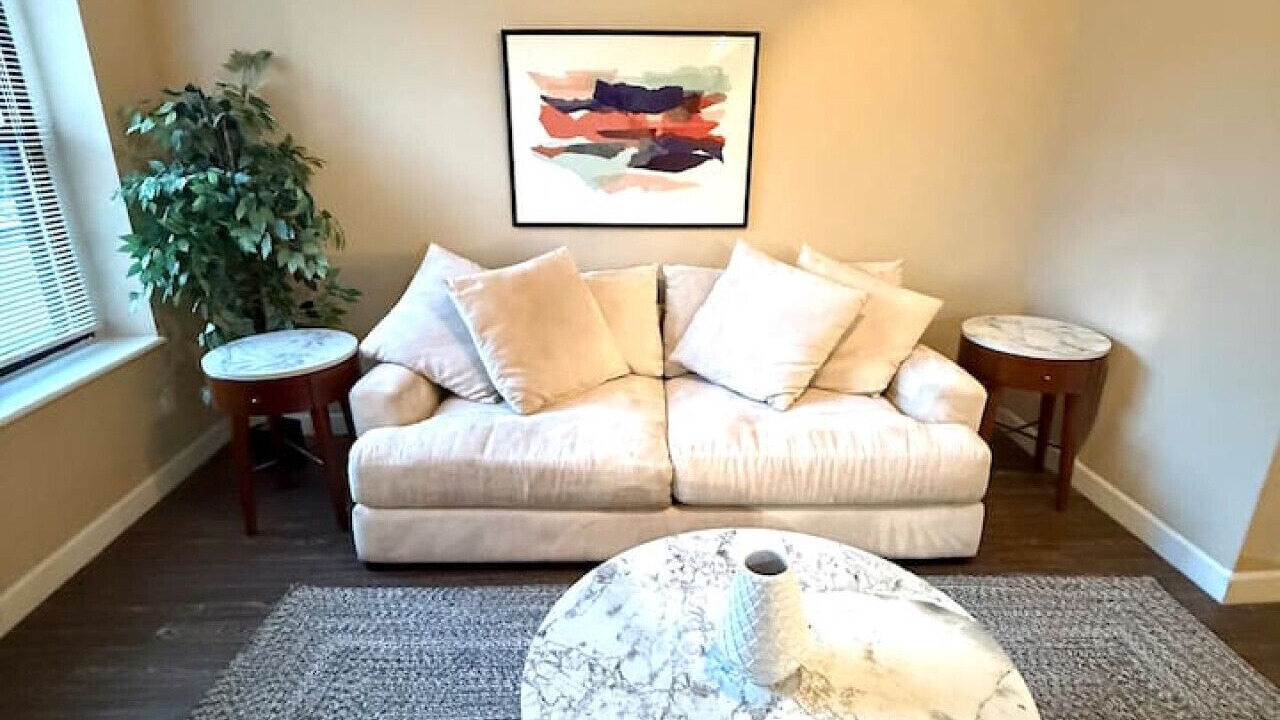 Photo of Livingroom in DeBaliviere Place