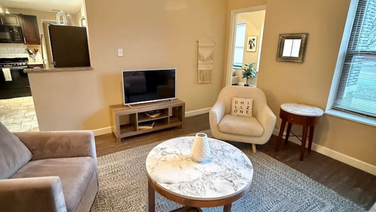 Photo of Livingroom in DeBaliviere Place